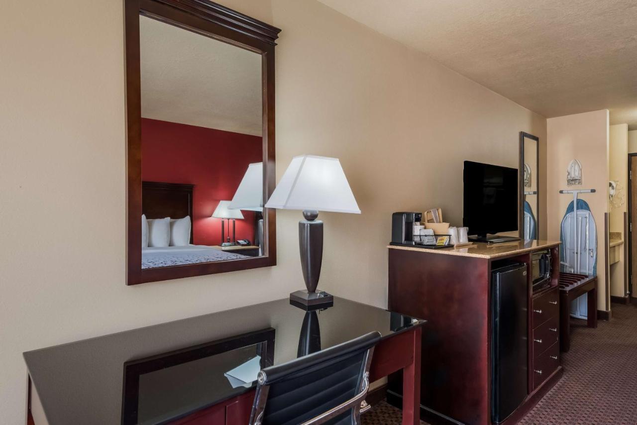 Surestay Plus Hotel By Best Western Silver City Exterior photo